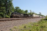 NS 4402 coming through Cove PA with train 25P